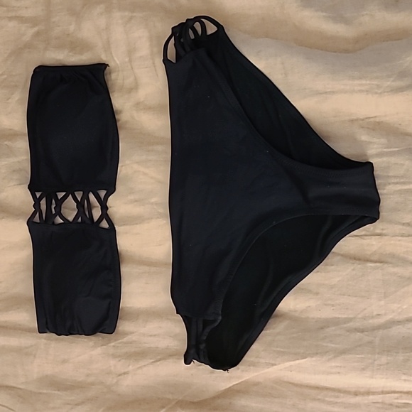 H&M Bikini - Picture 1 of 2